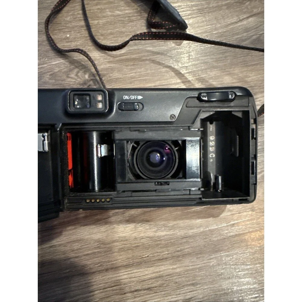 Nikon Zoom Touch 400 35mm Point & Shoot Film Camera Black 35-70 mm - parts only